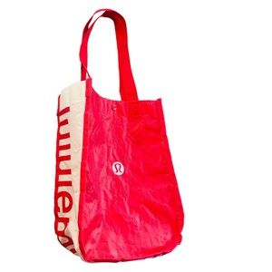 Lululemon Shopping bag Gift-wrap Red